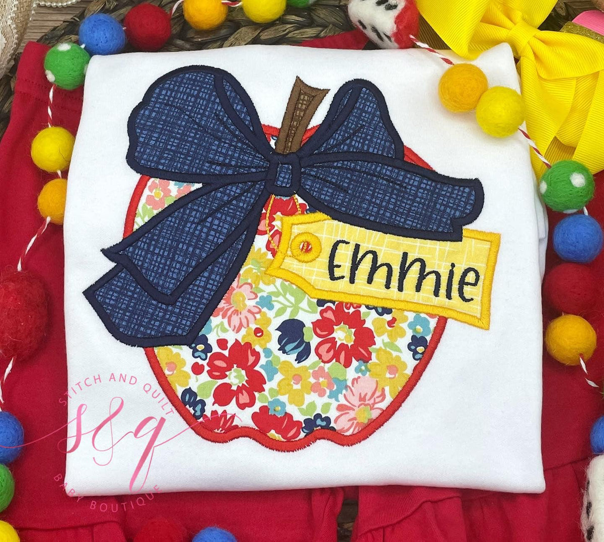 Girl&#39;s back to school outfit with apple, Girl&#39;s School Outfit short set, first day, Grade school shirt, Kindergarten Pre School